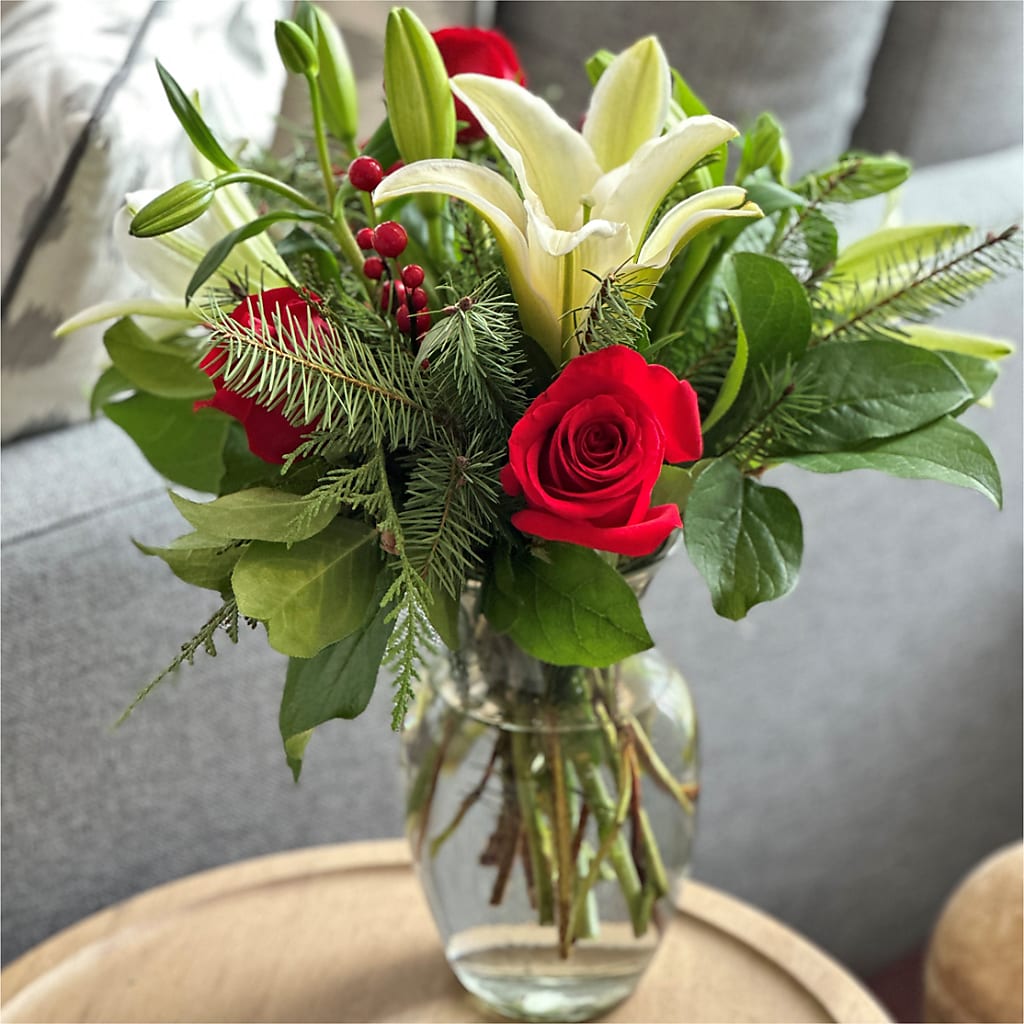 Sparkling Snowflakes Bouquet –  Just Bloom, Elk Grove CA
